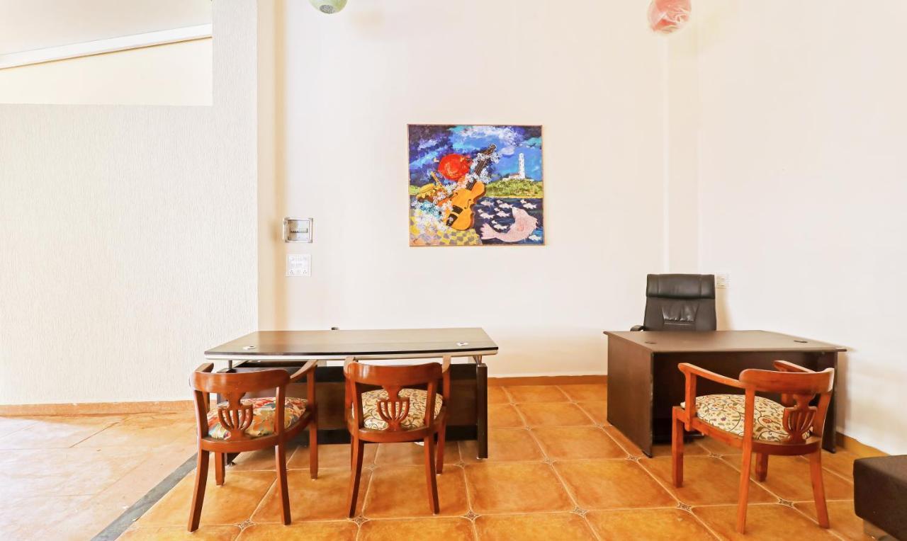Treebo Premium Dona Eliza, 700 Metres From Calangute Beach Екстер'єр фото